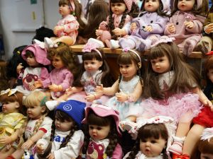 Shutterstock love for dolls