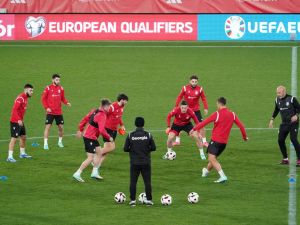 Georgia's players attend a training session at the Jose Zorilla stadium in Valladolid on November 18, 2023, on the eve of the Euro 2024 1st round qualifiying football match between Spain and Georgia. (Photo by CESAR MANSO / AFP)