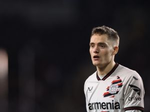 Bayer Leverkusen's German midfielder #10 Florian Wirtz looks on during the UEFA Europa League Group H football match between Garabagh and Bayer 04 Leverkusen at Tofiq Bahramov Republican Stadium in Baku on November 9, 2023. (Photo by Giorgi ARJEVANIDZE / AFP)