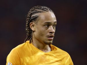 Netherland's forward Xavi Simons looks on during the Euro 2024 qualifying football match between the Netherlands and France at the Johan Cruijff ArenA in Amsterdam on October 13, 2023. (Photo by KENZO TRIBOUILLARD / AFP)