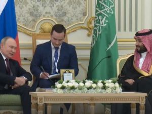 بوتين: علاقات متميزة مع السعودية