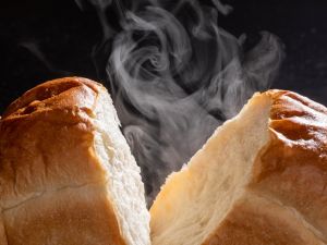 تفسير حلم الخبز الساخن في المنام