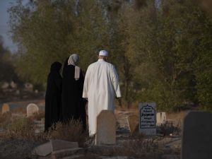 تفسير حلم دخول المقابر والخروج منها