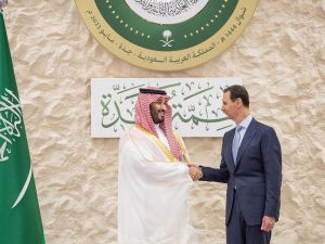 سفير النظام السوري لدى السعودية يسلم أوراق اعتماده