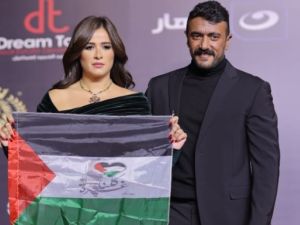 ياسمين عبد العزيز