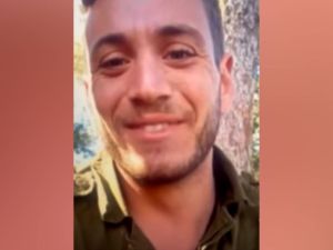 جندي إسرائيلي يتباهى بقتل طفلة في غزة