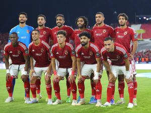 Al-Ahly's players pose for a picture ahead of the CAF Super Cup football match between Egypt's Al-Ahly and Algeria's USM Alger at the King Fahd International Stadium in Riyadh on September 15, 2023. (Photo by Abdullah Mahdi / AFP)