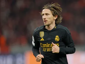 Real Madrid's Croatian midfielder #10 Luka Modric looks on during the UEFA Champions League group C football match between Union Berlin and Real Madrid in Berlin, on December 12, 2023. (Photo by Odd ANDERSEN / AFP)