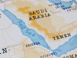 قالت صحيفة يديعوت احرنوت العبرية انه تم احباط هجوم في البحر الاحمر   يتبع