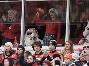 Travis Kelce, Austin and Taylor Swift’s Christmas: Everything you need to know. (Getty Images)
