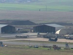 مطار أربيل - قواعد عسكرية أمريكية