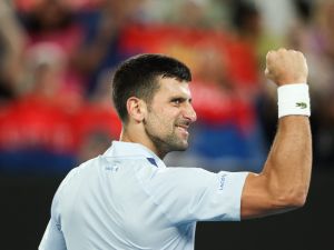 نوفاك ديوكوفيتش (Photo by Martin KEEP / AFP) 