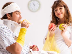 طبيب البوابة: أفضل 6 أطعمة يجب تناولها بعد الجراحة