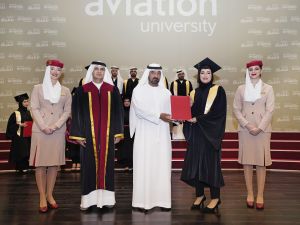 جامعة الإمارات للطيران تكرم 302 من قادة المستقبل