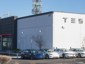 Tesla Factory 