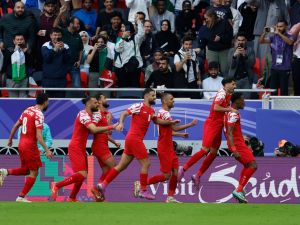 الأردن إلى المربع الذهبي (Photo by KARIM JAAFAR / AFP)