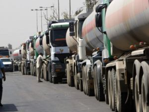 شاحنات عراقية محملة بالنفط متجهة للأردن