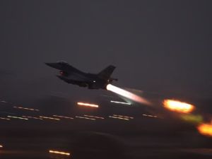 قصف أمريكي على سوريا والعراق