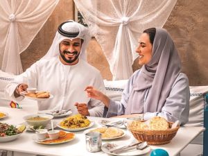 مطاعم دبي مول