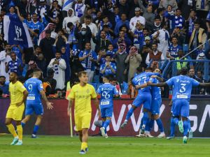 قائمة القنوات الناقلة لمباراة الهلال والنصر اليوم في كأس موسم الرياض 2024