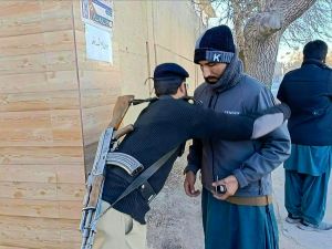Voting temporarily halted in Pakistan's Tank district