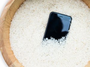 Proper iPhone water damage recovery methods