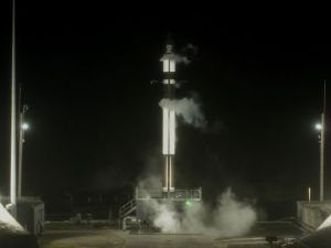 Japanese satellite launches to collect space debris