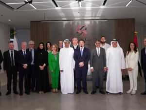 جامعة أبوظبي توقع شراكة مع غرفة التجارة الإيطالية التشيكية لتطوير البحث الأكاديمي وريادة الأعمال