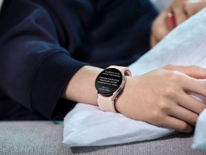 Samsung’s Sleep Apnea Feature on Galaxy Watch First of Its Kind Authorized by US FDA   