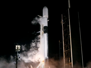 SpaceX launches private moon lander, making history