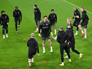 Dortmund's players take part in a training session at the Phillips stadium in Eindhoven on February 19, 2024, on the eve of their round of 16 UEFA Champions League football match against Psv Eindhoven. (Photo by JOHN THYS / AFP)