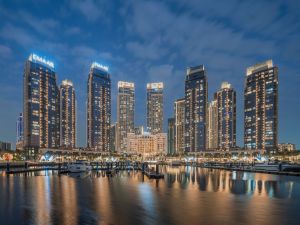 إعمار للتطوير تسجّل في عام 2023 ارتفاعاً بنسبة 22% في المبيعات العقارية التي وصلت إلى 37.4 مليار درهم إماراتي (10.2 مليار دولار أمريكي) وارتفاعاً بنسبة 74% في صافي أرباحها الذي بلغ 6.6 مليار درهم إماراتي (1.8 مليار دولار أمريكي) 
