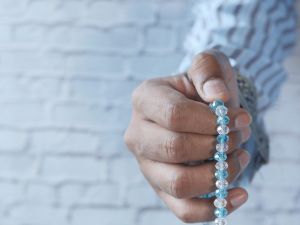 أدعية عقد نية صوم رمضان shutterstock