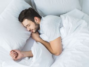 تفسير رؤية الجن في المنام وقراءة القرآن للمتزوجة