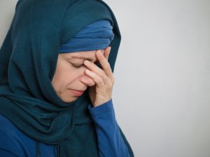 دعاء لأمي المتوفية يوم الخميس(Shutterstock)