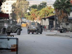 قوات الاحتلال تقتحم مخيم بلاطة في وقت سابق