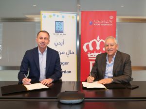 الملكية الأردنية توقع اتفاقية شراكة مجتمعية مع تكية أم علي