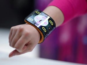 Motorola's vision of future: Wearable Phones on Our wrists