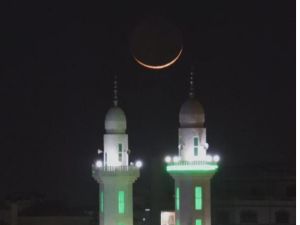  حسابات علوم الفلك والفضاء تطورت لدرجة يمكن معها معرفة متى يشرق القمر بالضبط
