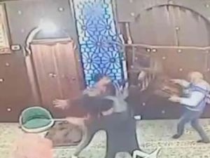 هجوم داخل مسجد في الاردن