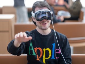 Apple to follow the Vision Pro with a $1500 entry-level release