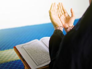 الدعاء للميت في عيد الفطر