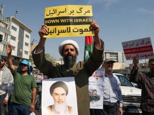 مظاهرات تدعو للموت لاسرائيل