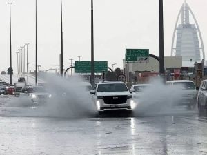 دبي فيضانات