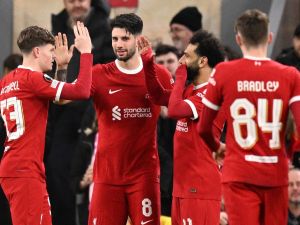 ليفربول يتطلع لتحقيق الفوز اليوم (Photo by Oli SCARFF / AFP)