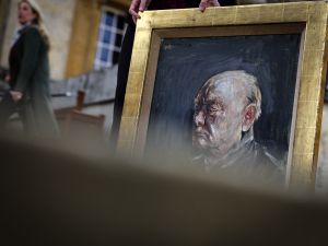 (Photo by Adrian DENNIS / AFP) Winston Churchill