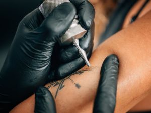 Shutterstock unlicensed tattoo artist