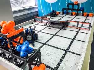 الكويت تشارك في مسابقة فيكس الدولية للروبوتات VEX Robotics 
