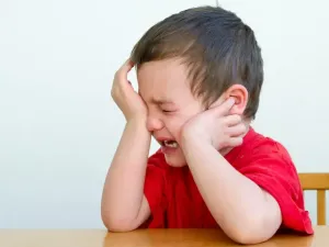 تفسير بكاء الطفل في المنام للعزباء وللمتزوجة وللحامل