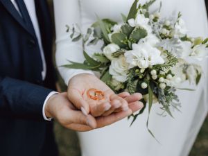 تفسير حلم الزواج للرجل المتزوج والأعزب والمطلق